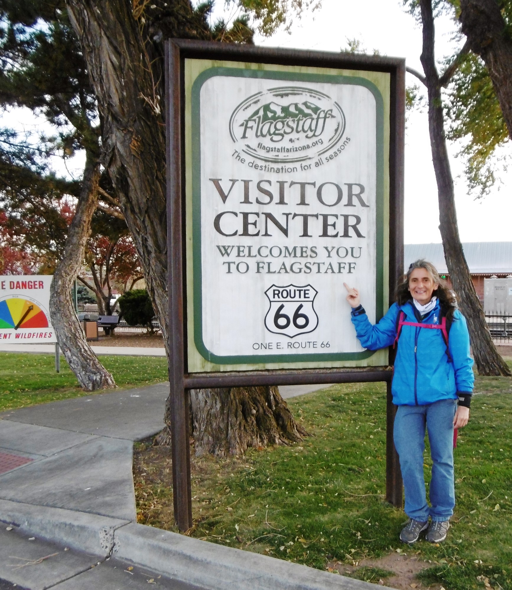cartel visitor center flagstaff y yo